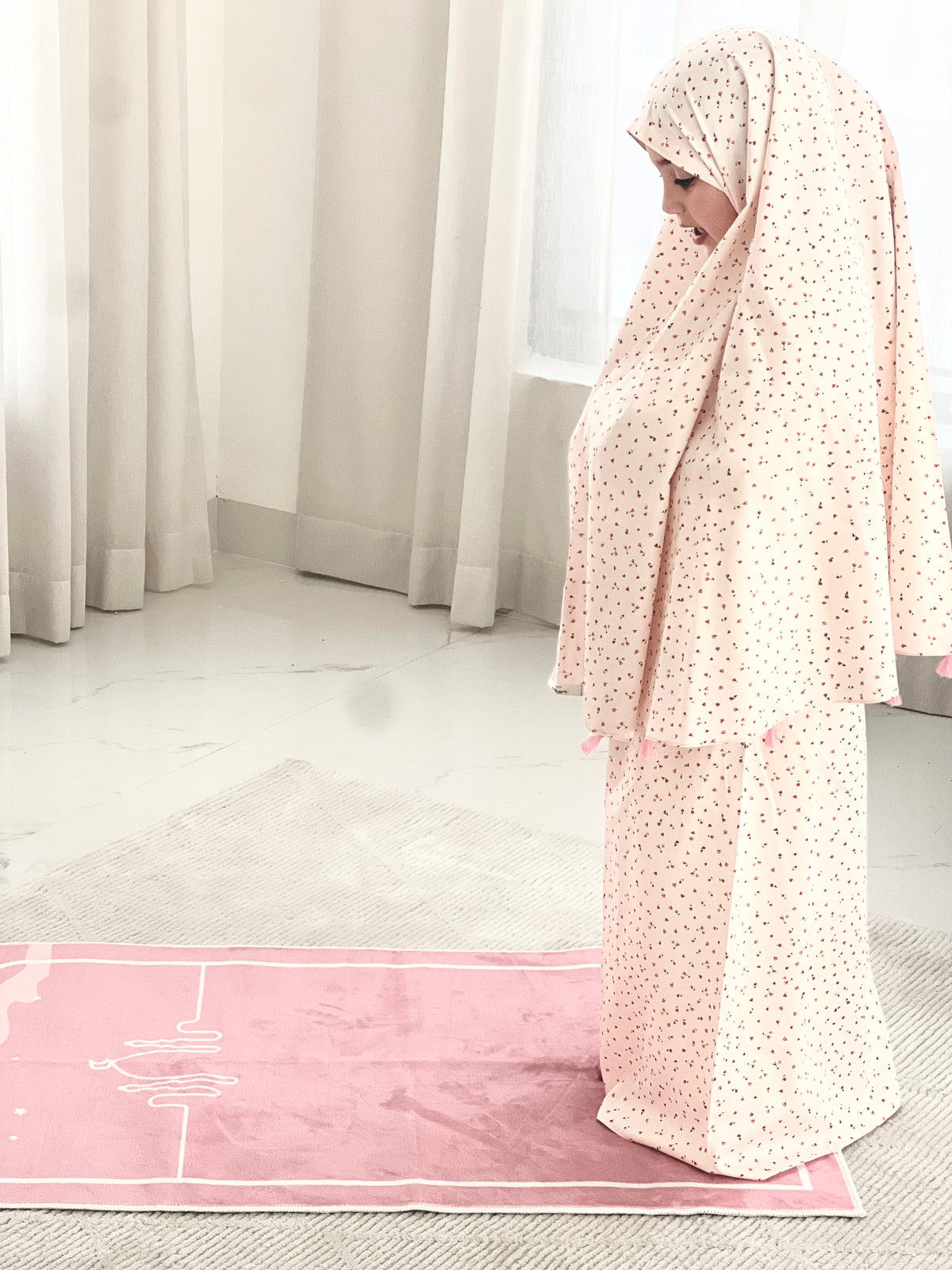 ZAHRA/  Girls Prayer Set / kids Mats & Flowers Prayer clothes