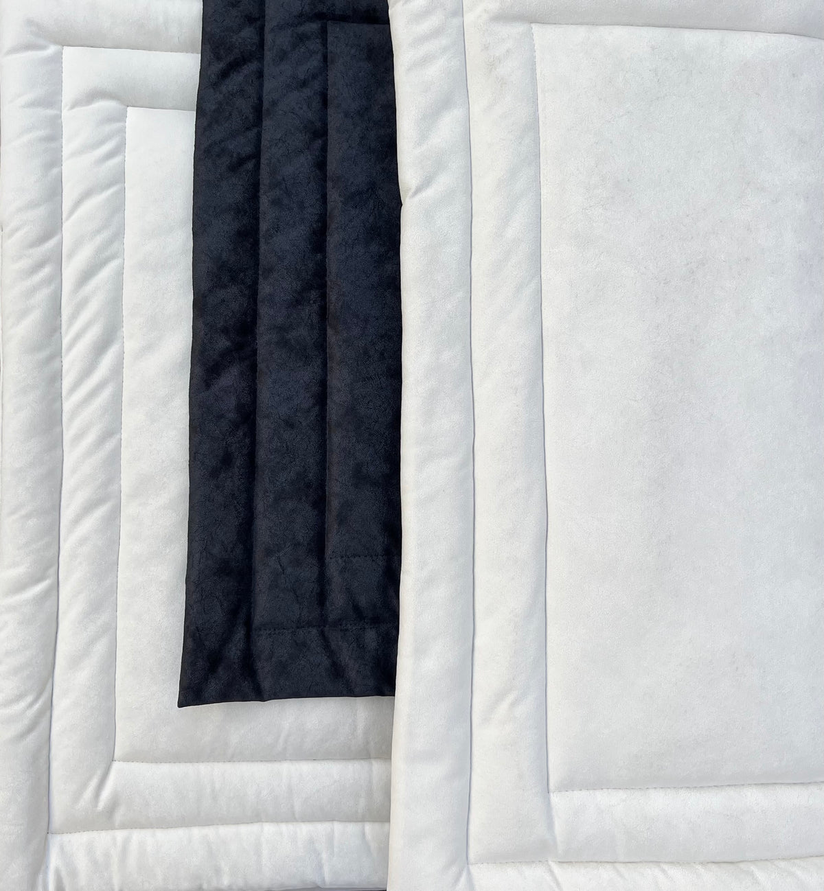 SUJOOD / Prayer Mat / Black