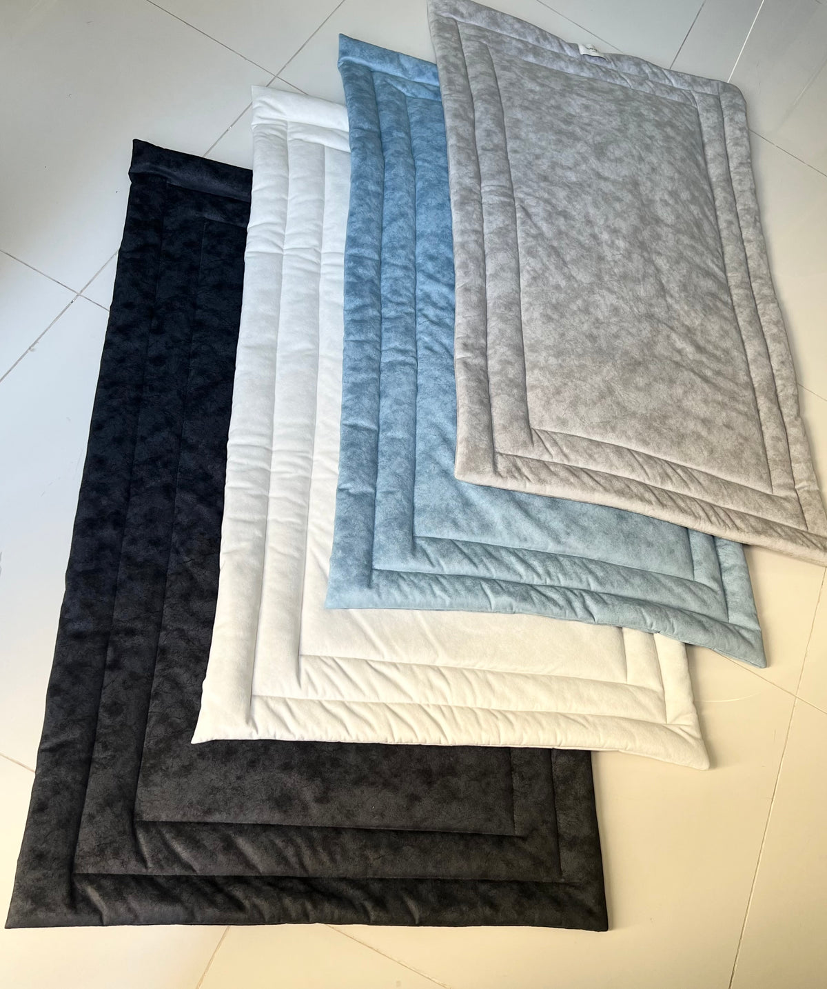 SUJOOD / Prayer Mat / Black