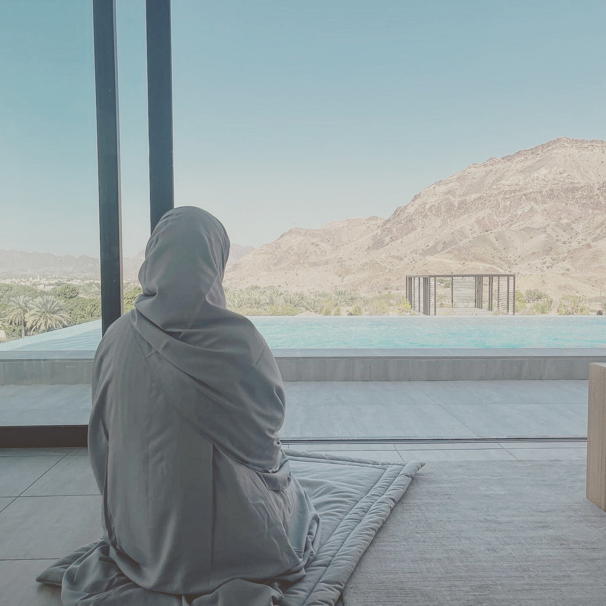 SUJOOD / Prayer Mat / Grey