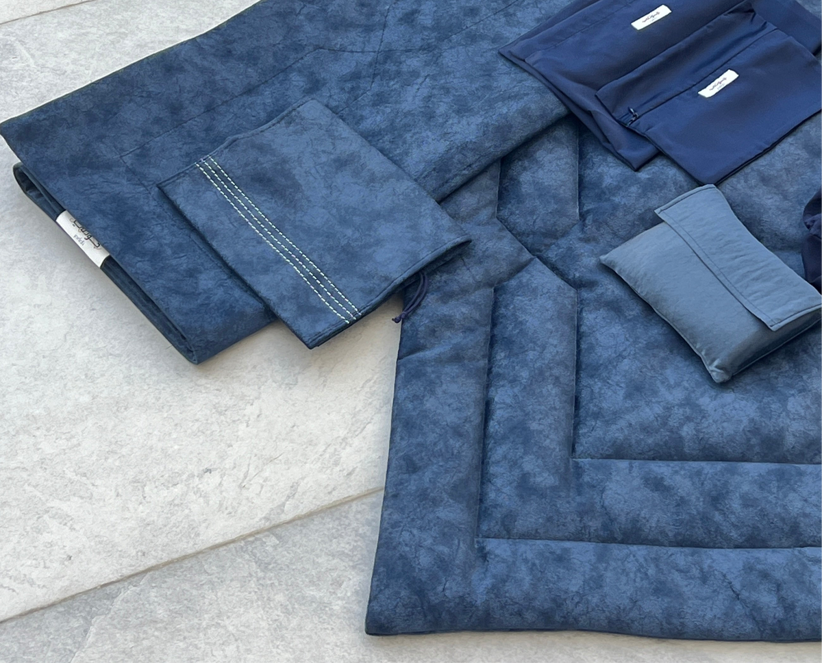 SUJOOD /  Prayer Mat / Navy Blue
