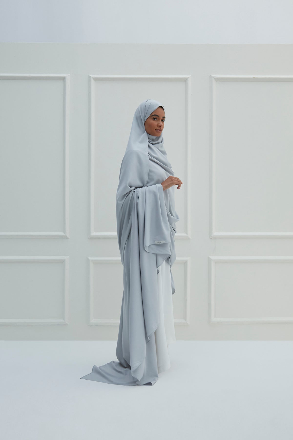 Sheila Prayer Clothes | Grey